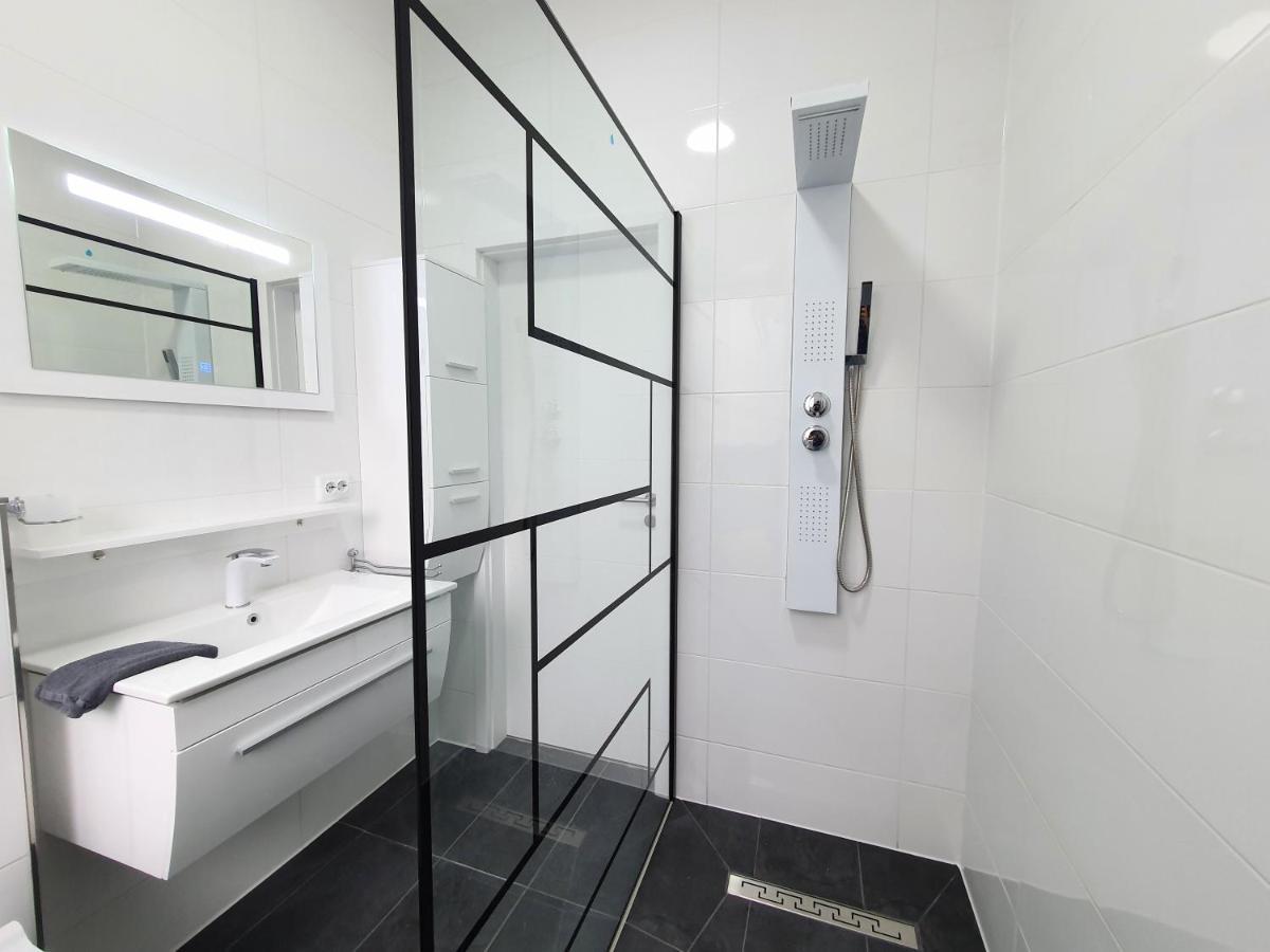Apartments An Der Kreuzstrasse บราวน์ชไวก์ ภายนอก รูปภาพ